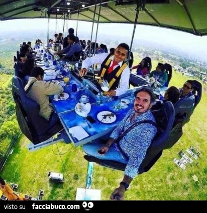 Pranzo sospesi nel vuoto