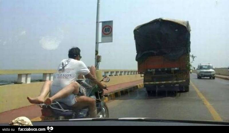 Sesso in moto