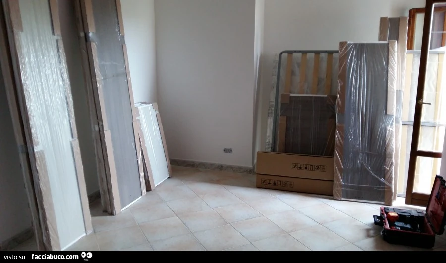 Mobili da montare in casa di Finalvjn
